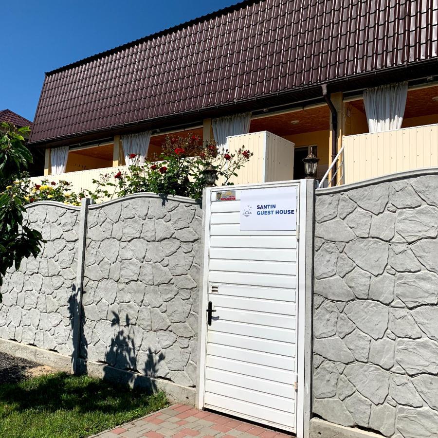 Guest House Santin Chornomorsk Ngoại thất bức ảnh