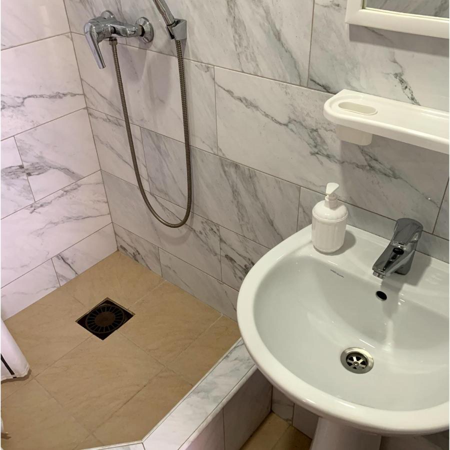 Guest House Santin Chornomorsk Ngoại thất bức ảnh